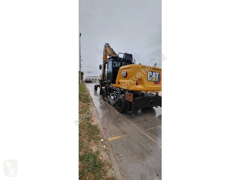 Rýpadlo Caterpillar MH3024