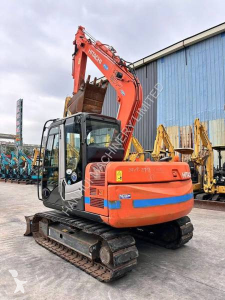 جرافة Hitachi ZX70-3