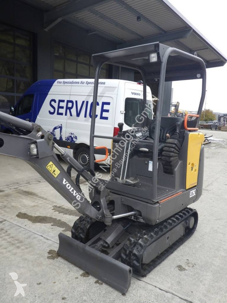 جرافة Volvo EC 15 C