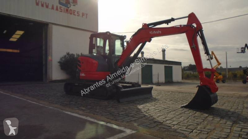 جرافة Kubota