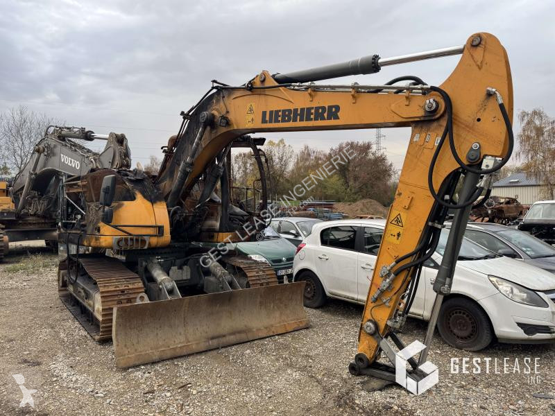 جرافة Liebherr R COMPACT