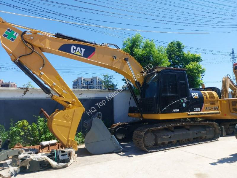 جرافة Caterpillar 320D2 320