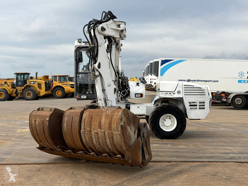 جرافة Mecalac incl. 5 x bucket