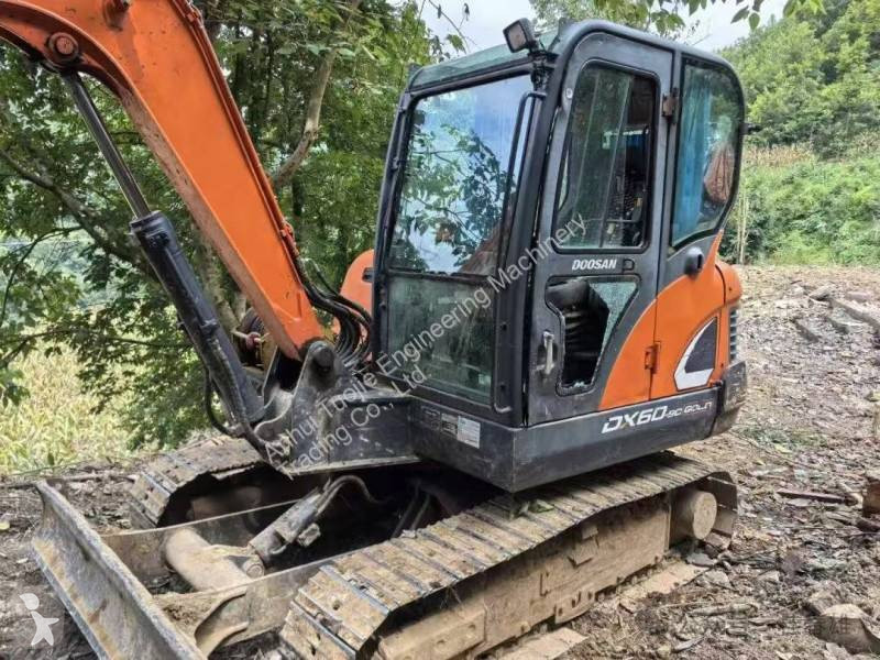 جرافة Doosan DX60