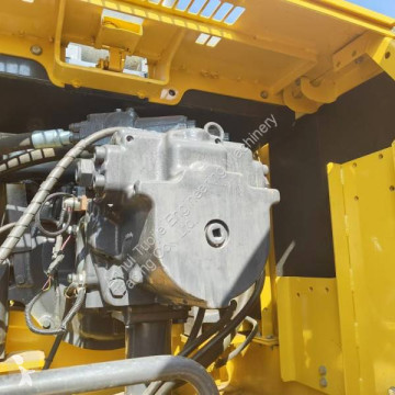 جرافة مجنزرة Komatsu