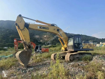 جرافة مجنزرة Kobelco