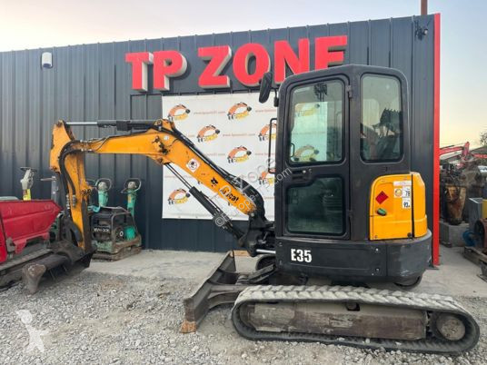 Lopatový nakládač Bobcat e35 cabine à 22500 € ht