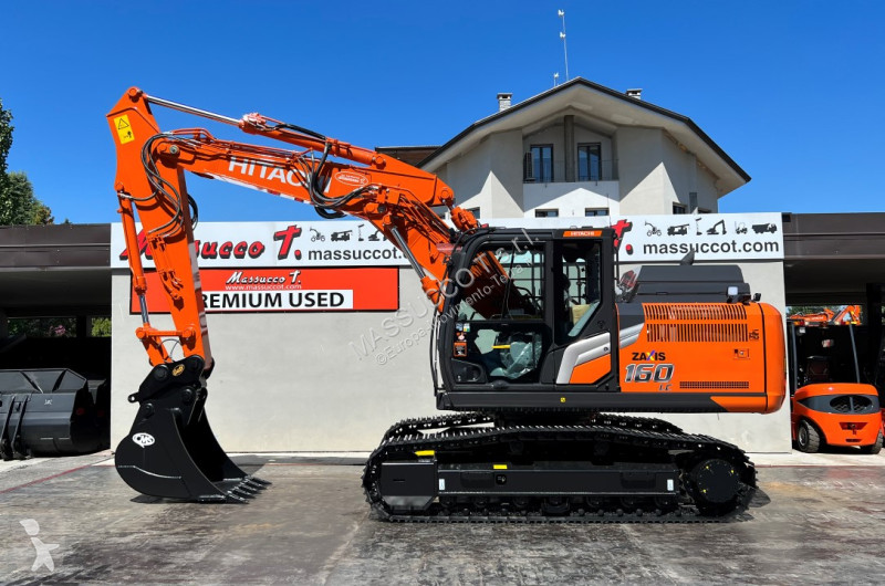 Экскаватор Hitachi
