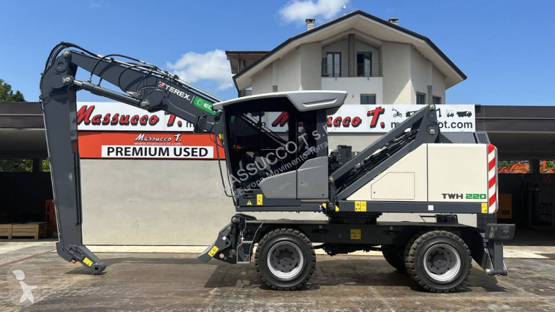 جرافة Terex TWH 220 S5