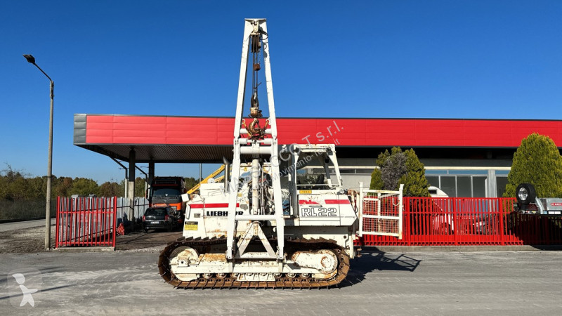 جرافة Liebherr RL 22 B