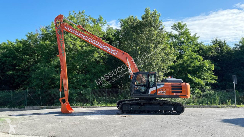 Экскаватор Hitachi 7