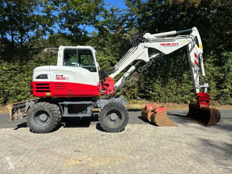 جرافة Takeuchi TB 295 W