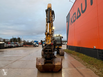 Верижен багер Caterpillar