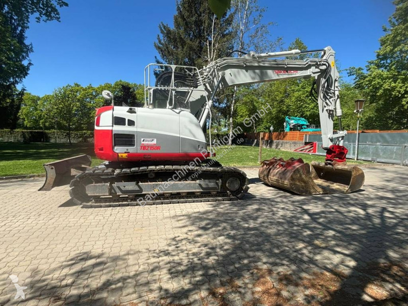 جرافة Takeuchi 2150