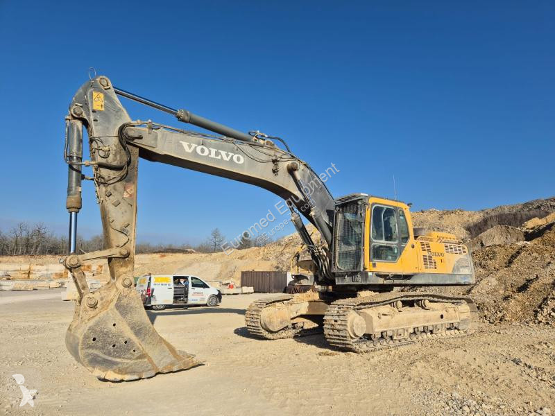 جرافة Volvo EC360