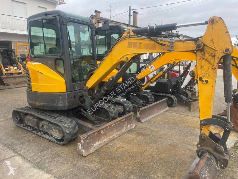 Lopatový nakládač Bobcat E 26