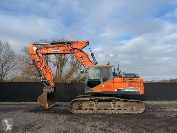 Pelle sur chenilles Doosan