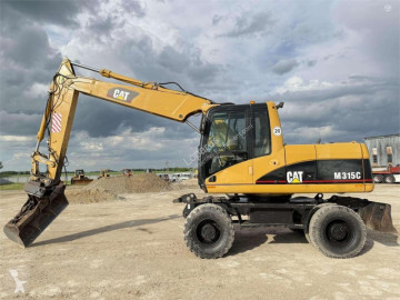 Caterpillar wheel excavator
