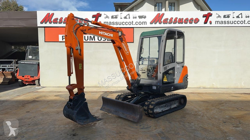 Rýpadlo Hitachi CLR