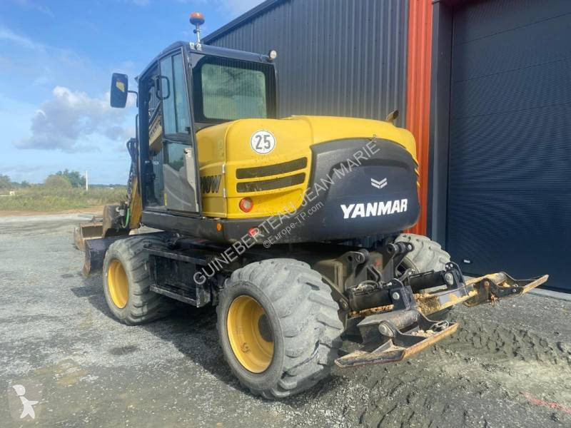 Экскаватор Yanmar B110W