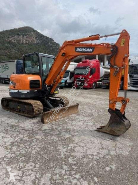 Rýpadlo Doosan DX62R