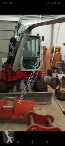 Lopatový nakládač Takeuchi TTB257-FR