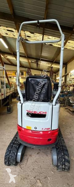 Lopatový nakládač Takeuchi TB 210 R