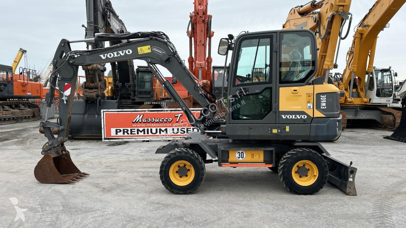 Rýpadlo Volvo EW60E 4X4