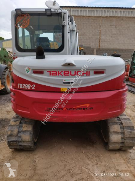 جرافة Takeuchi