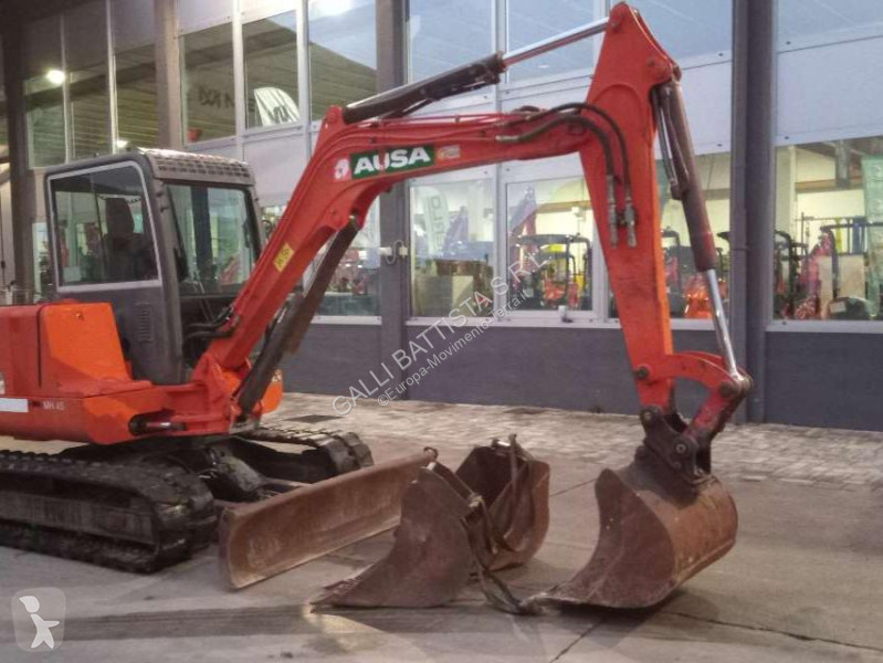 جرافة Ausa MH45C