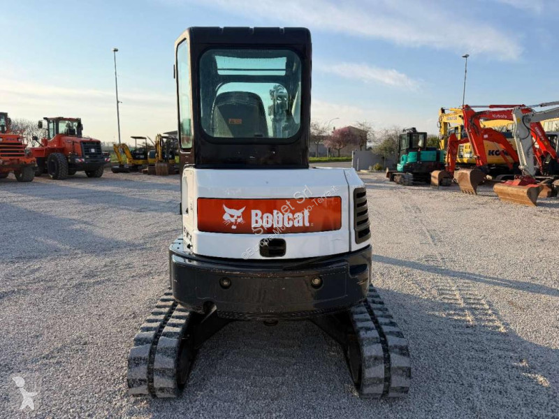 Lopatový nakládač Bobcat