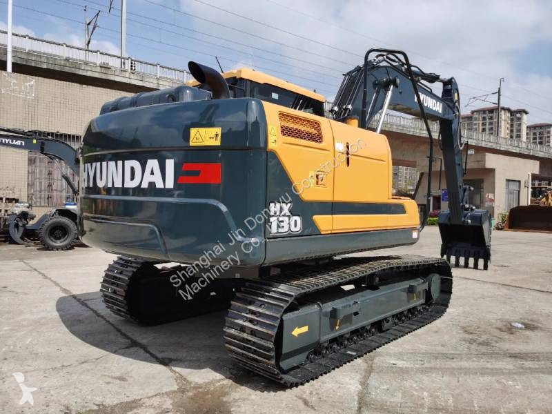 جرافة Hyundai HX130