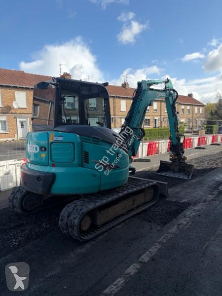 جرافة Kobelco 45