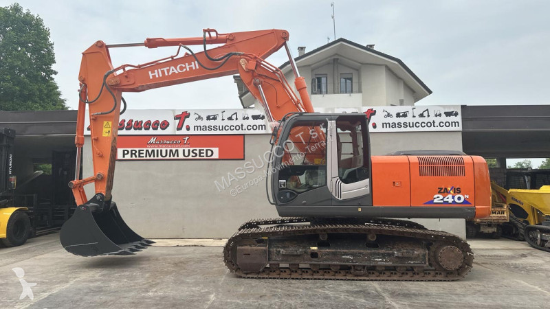 Escavatore Hitachi