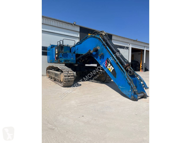Rýpadlo Caterpillar 390F
