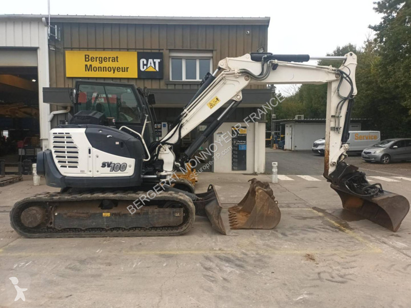 جرافة Yanmar SV100
