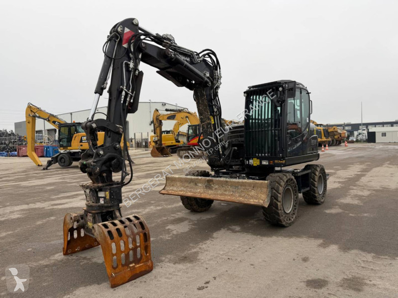 Экскаватор Yanmar B95W