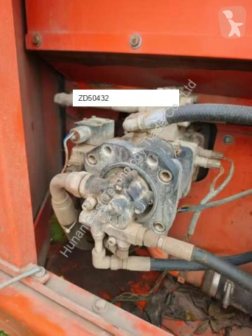 جرافة مجنزرة Doosan