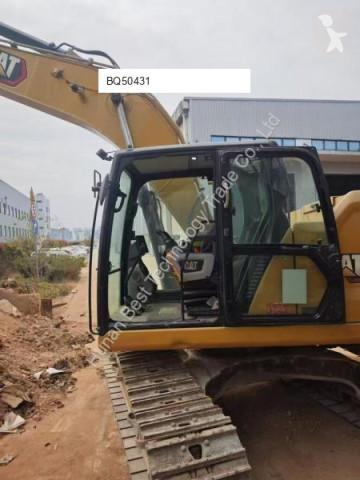 جرافة مجنزرة Caterpillar