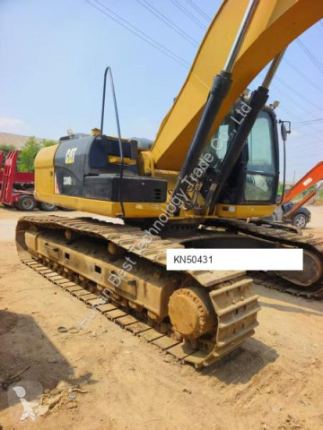 جرافة مجنزرة Caterpillar
