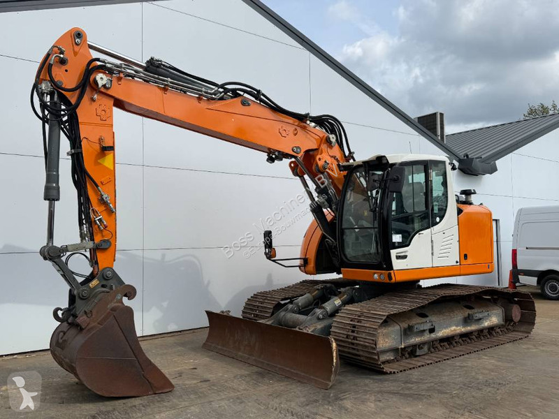 Rýpadlo Liebherr R920 Compact - Blade / Triple...