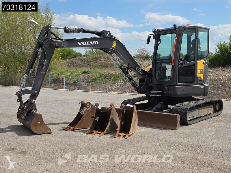 Lopatový nakládač Volvo ECR50 F A/C