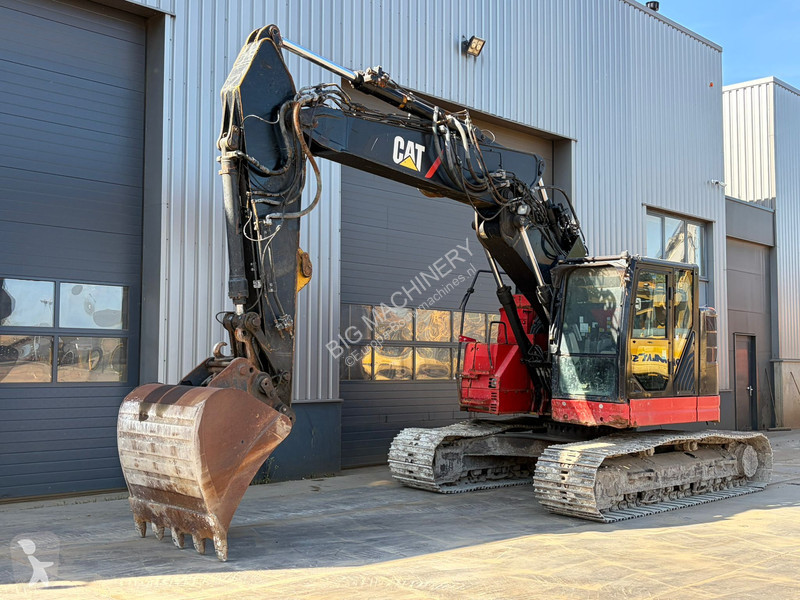 Rýpadlo Caterpillar 325 F LCR