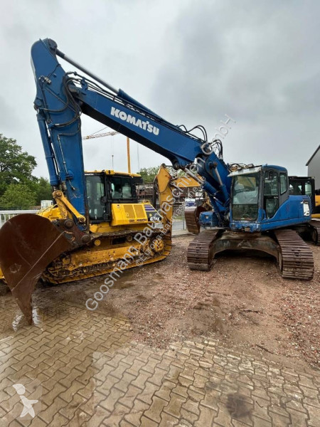 جرافة Komatsu LC7