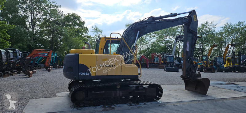جرافة Volvo EC140