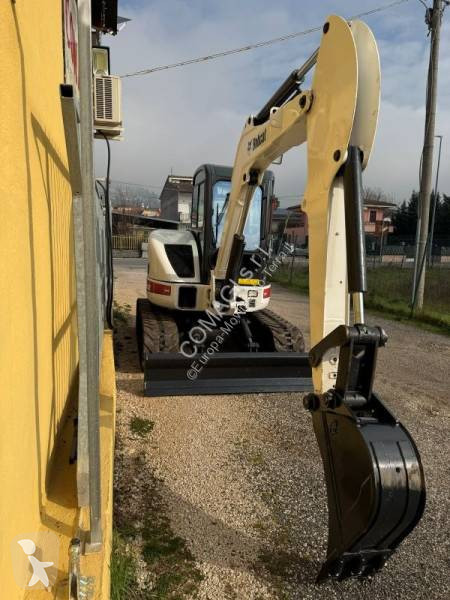 Lopatový nakládač Bobcat