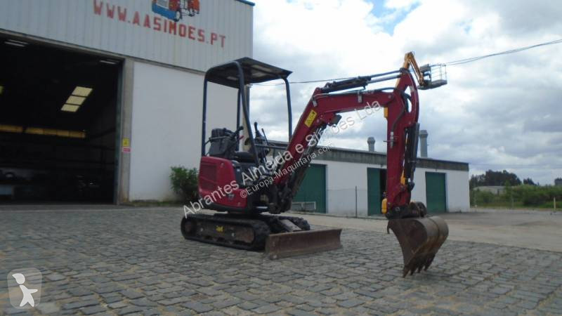 Lopatový nakládač Yanmar