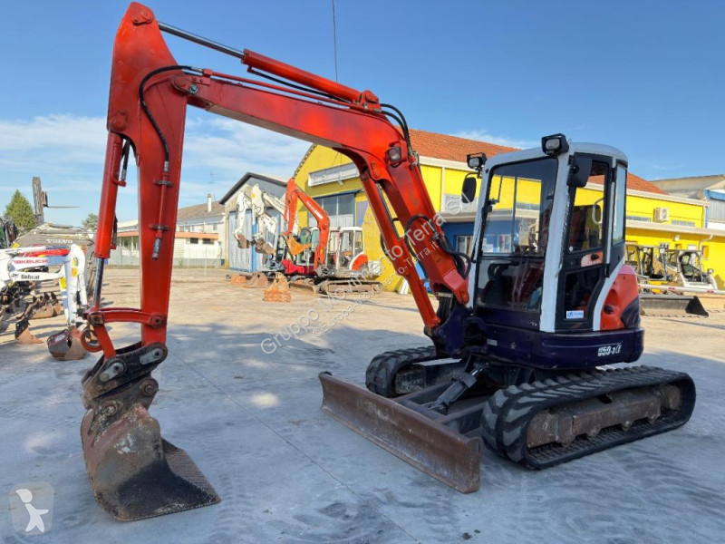جرافة Kubota U50-3a