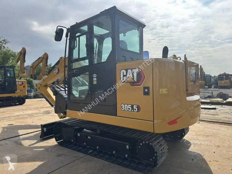 Lopatový nakládač Caterpillar 305.5