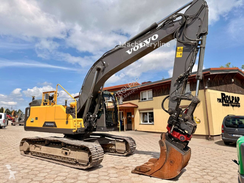 جرافة Volvo EC220EL